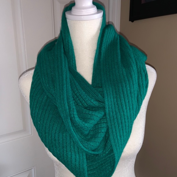 Scarf - Picture 2 of 2
